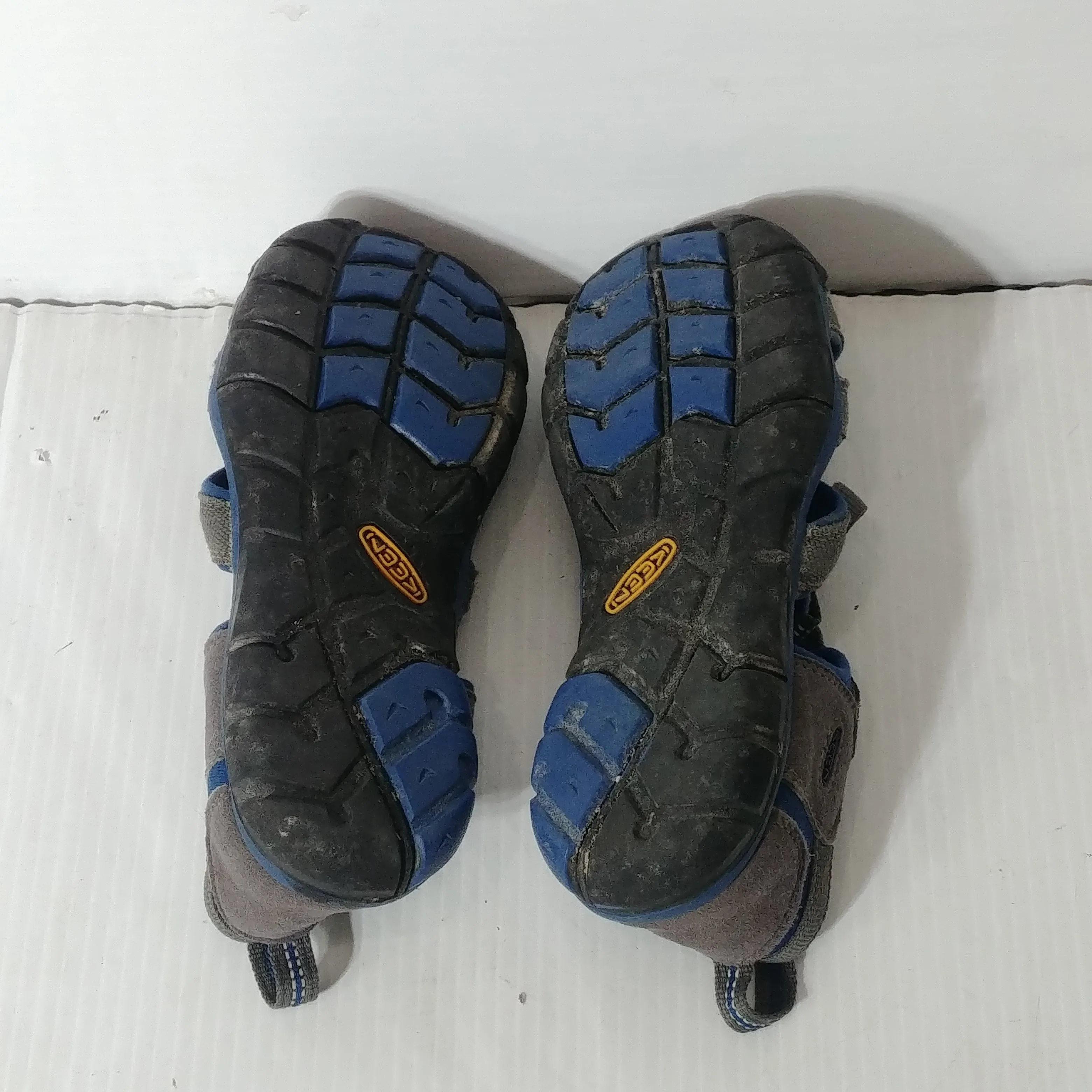 Keen Mens Sandals - Size 5 - Pre-owned - BNK7G1