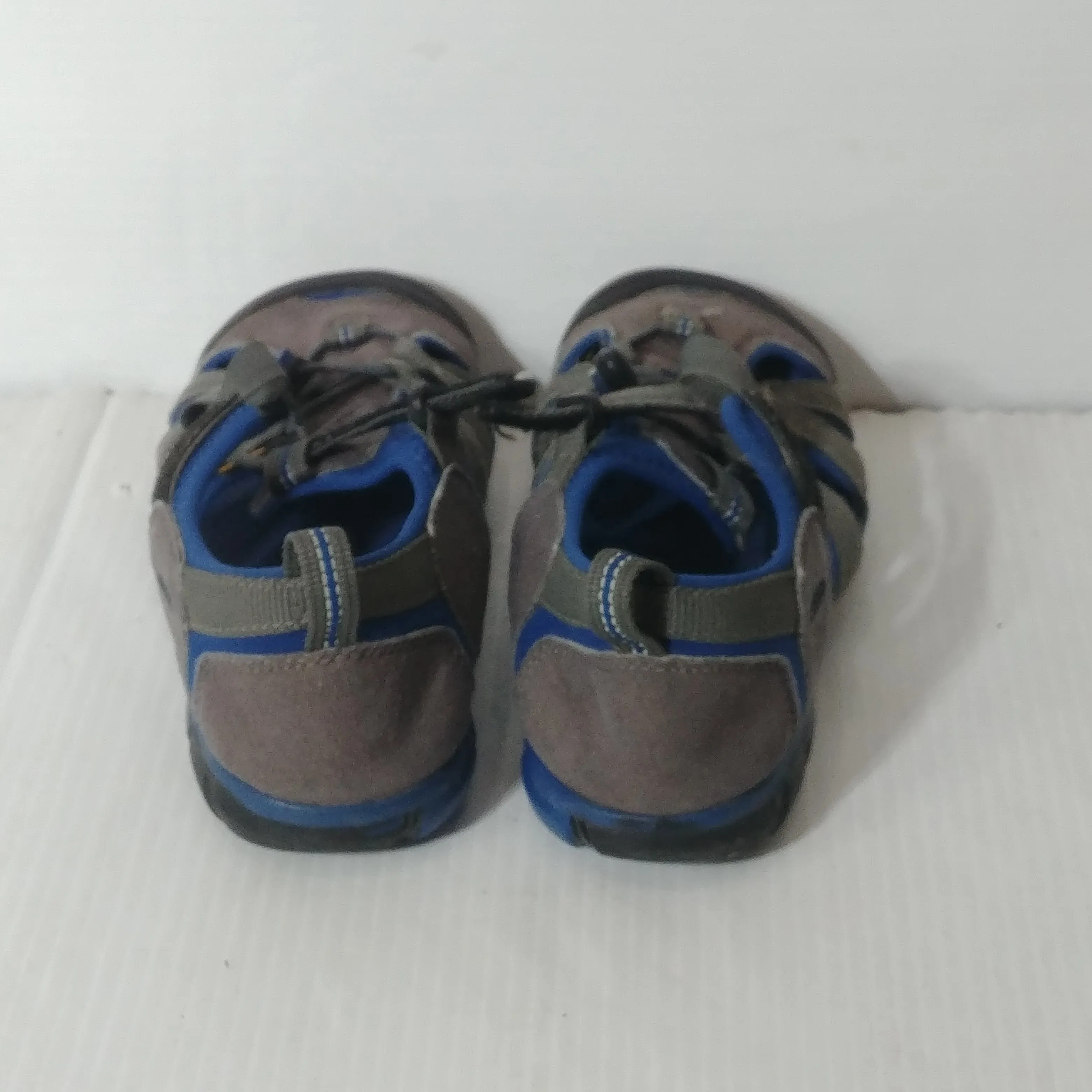 Keen Mens Sandals - Size 5 - Pre-owned - BNK7G1
